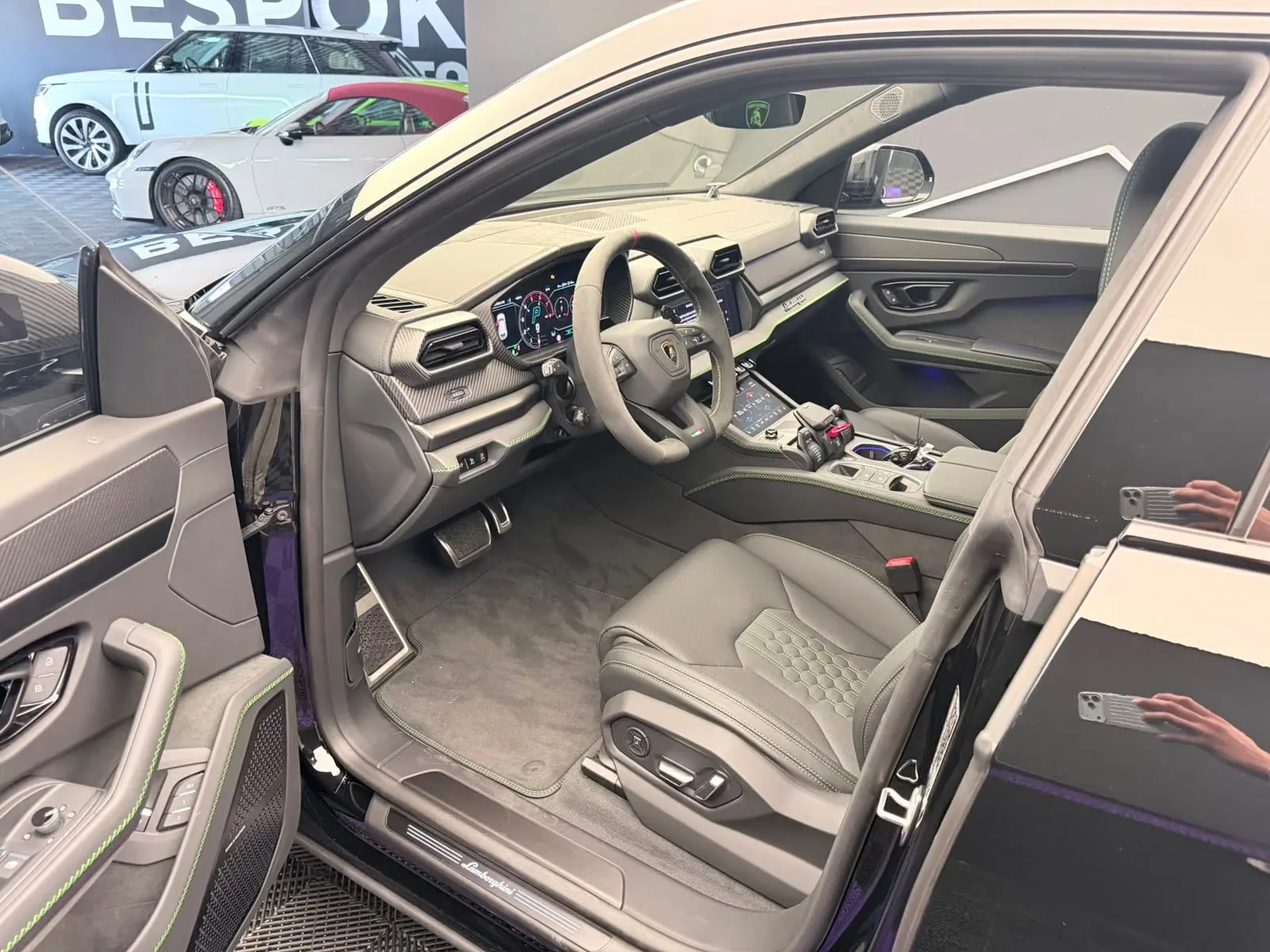 2026 Lamborghini Urus SE, 12/29