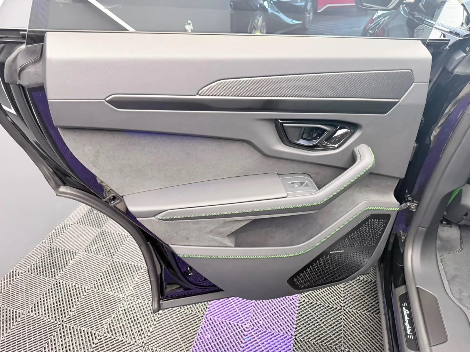 2026 Lamborghini Urus SE, 24/29