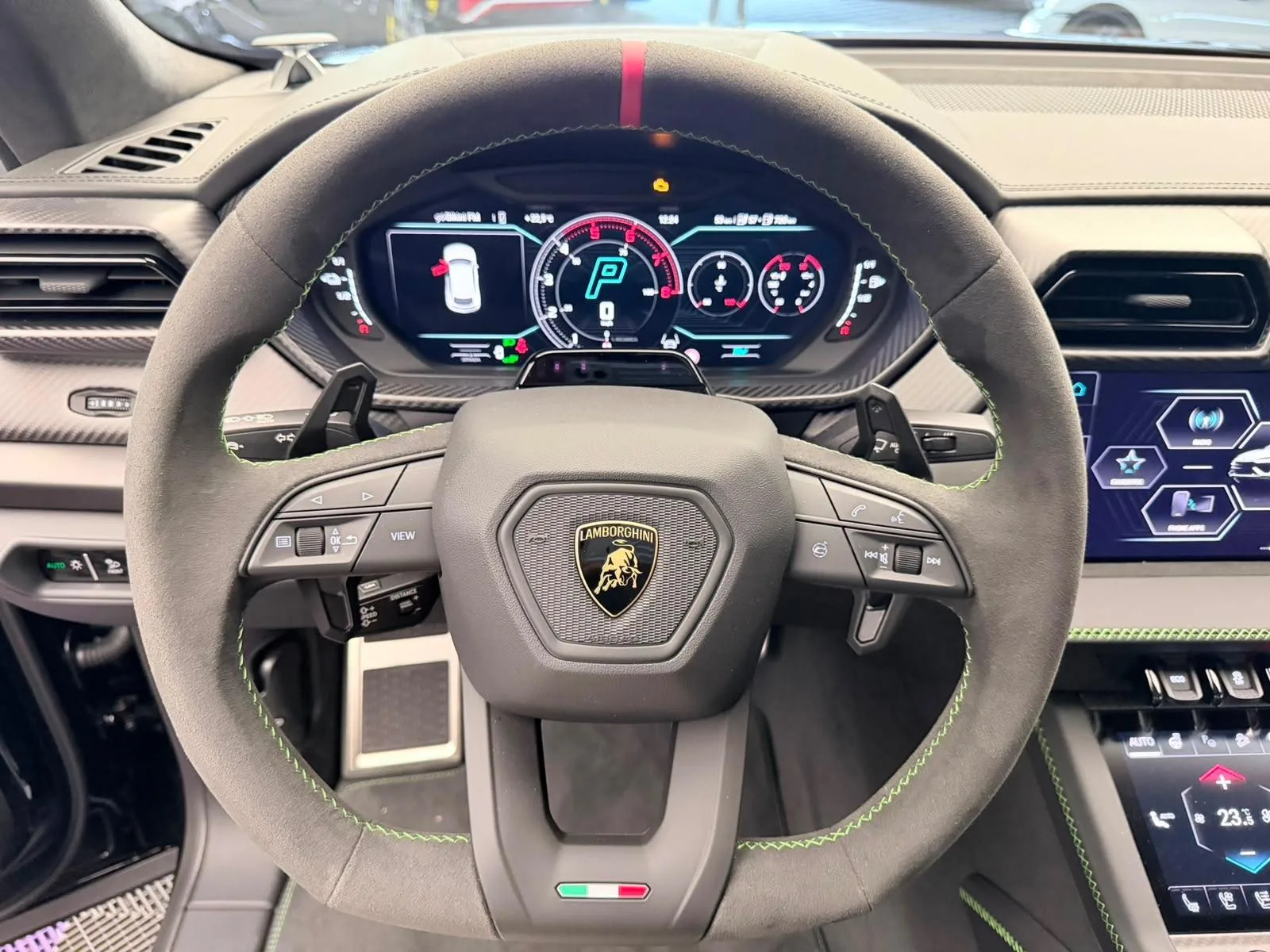 2026 Lamborghini Urus SE, 28/29