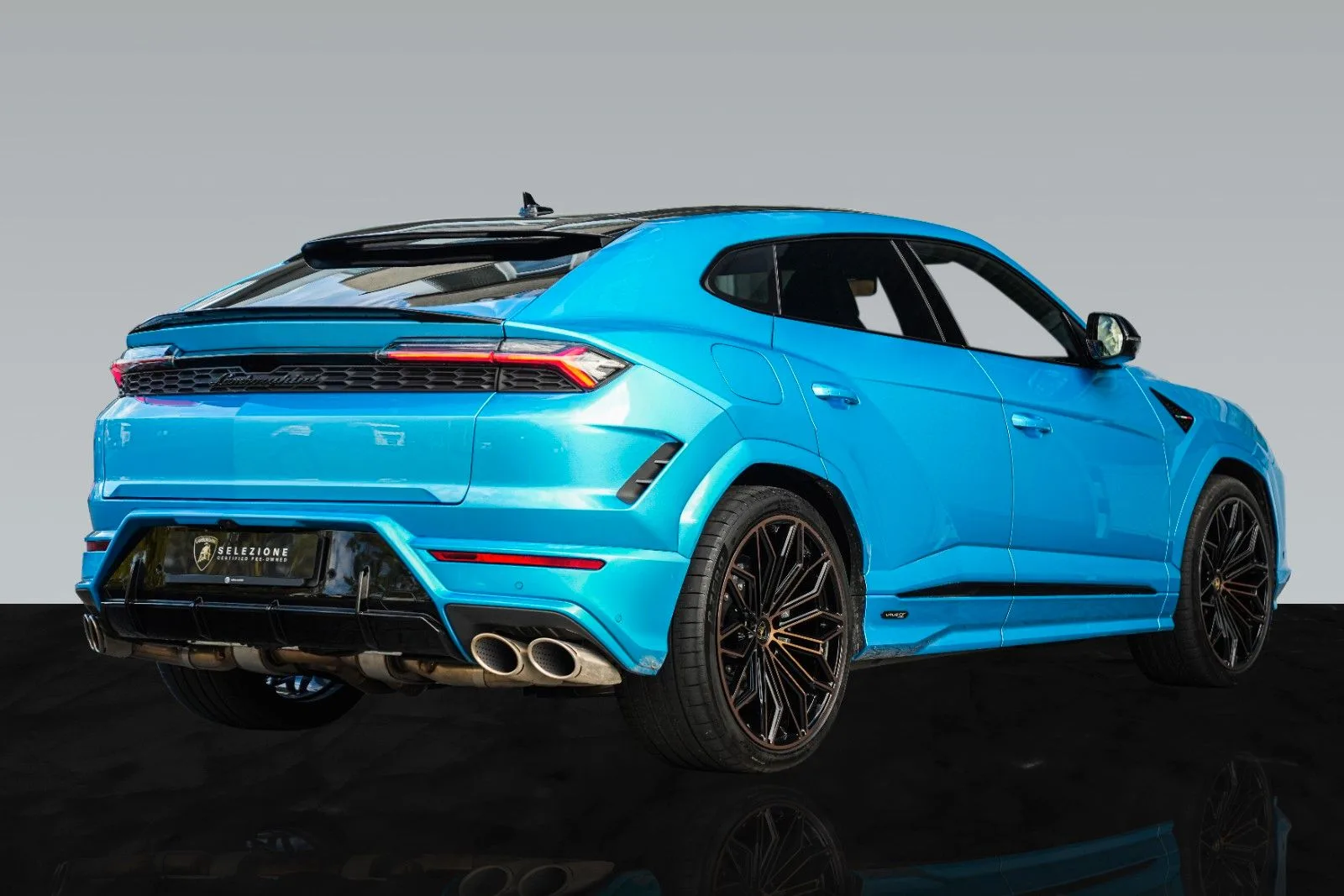 2026 Lamborghini Urus SE, 2/30