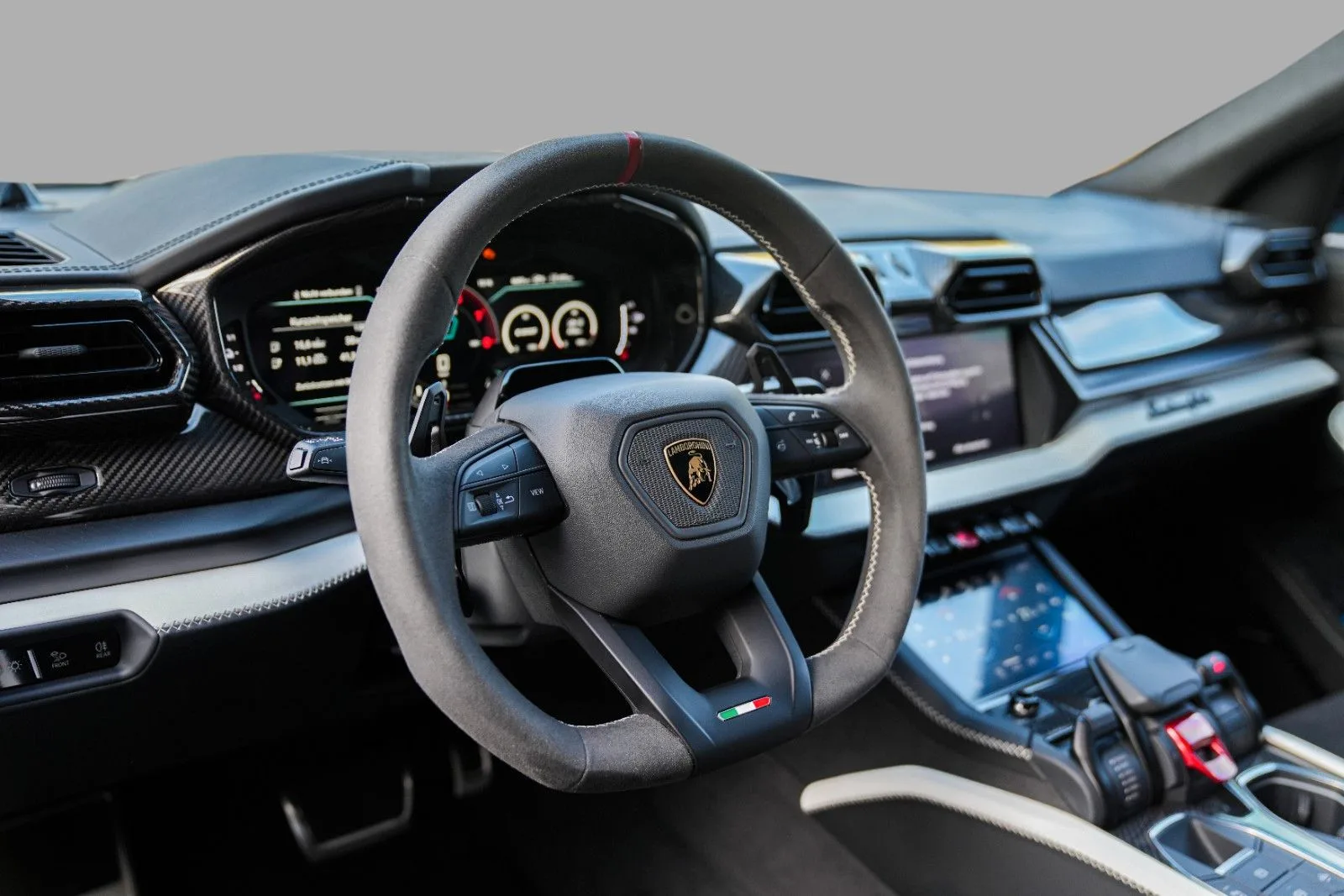 2026 Lamborghini Urus SE, 6/30