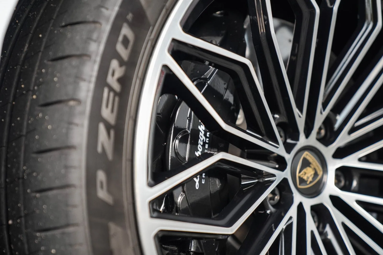2026 Lamborghini Urus SE, 11/30