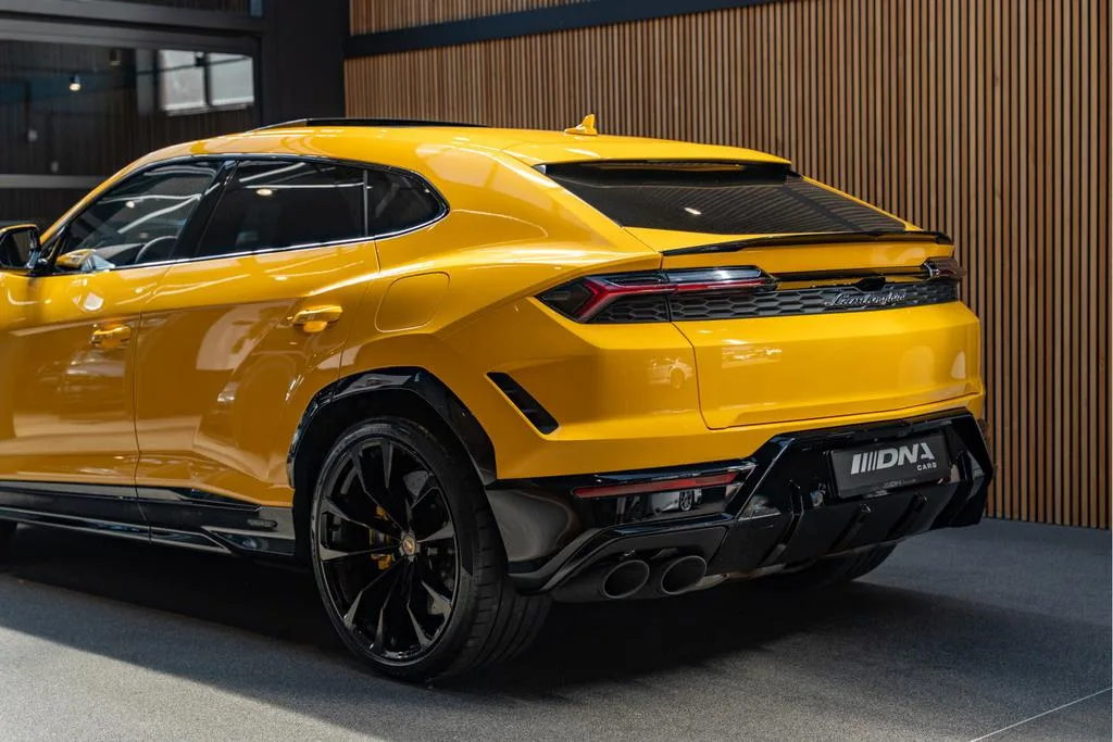 2026 Lamborghini Urus SE, 10/30
