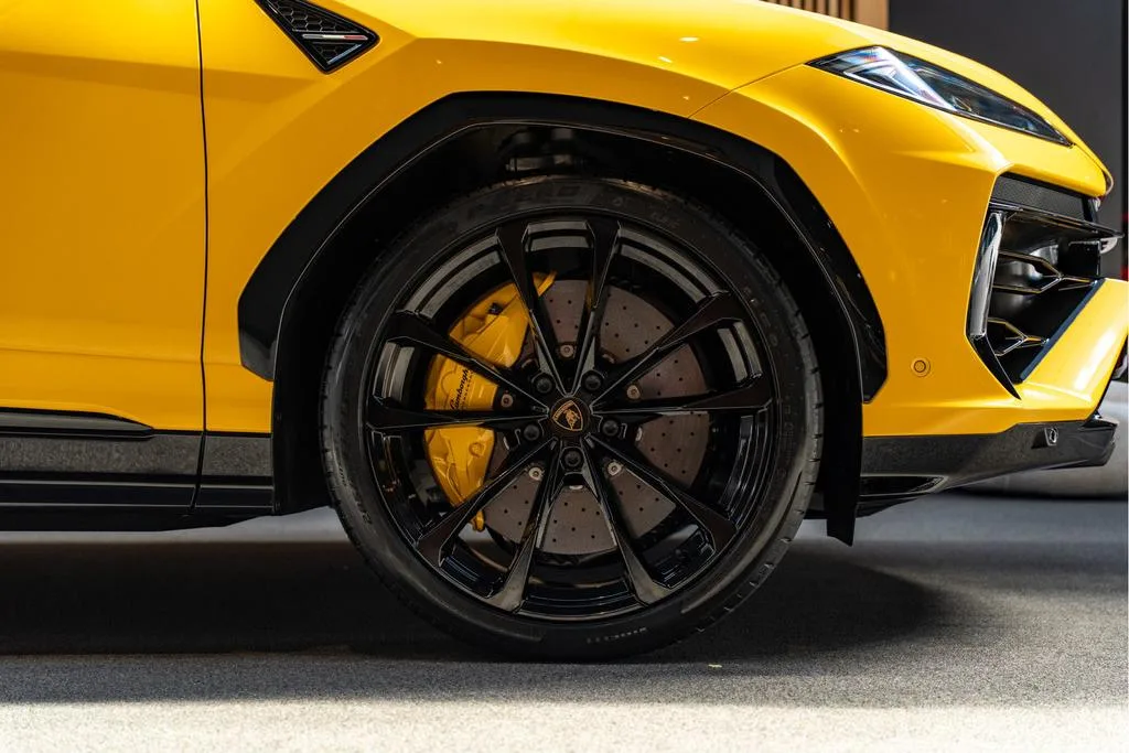 2026 Lamborghini Urus SE, 12/30