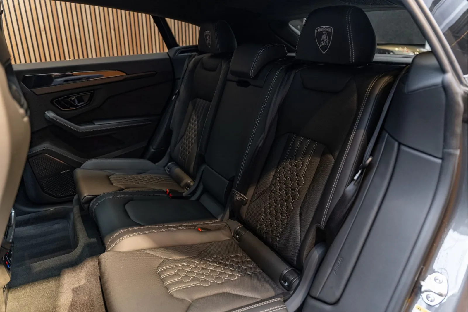 2026 Lamborghini Urus SE, 10/30