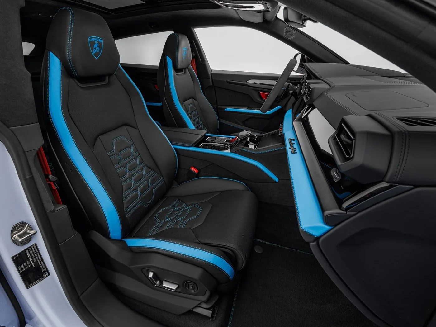 2026 Lamborghini Urus SE angeboten von einem Fachhändler in Böblingen, Deutschland, Foto 11 von 15