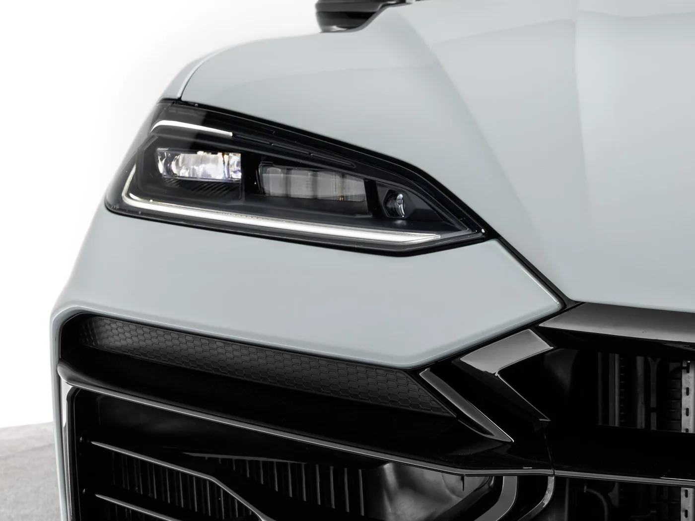 2026 Lamborghini Urus SE angeboten von einem Fachhändler in Böblingen, Deutschland, Foto 19 von 25