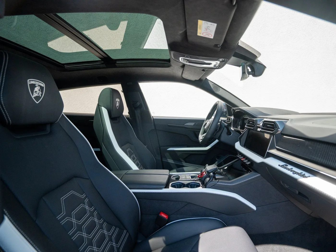 2026 Lamborghini Urus SE angeboten von einem Fachhändler in Singen, Deutschland, Foto 9 von 25
