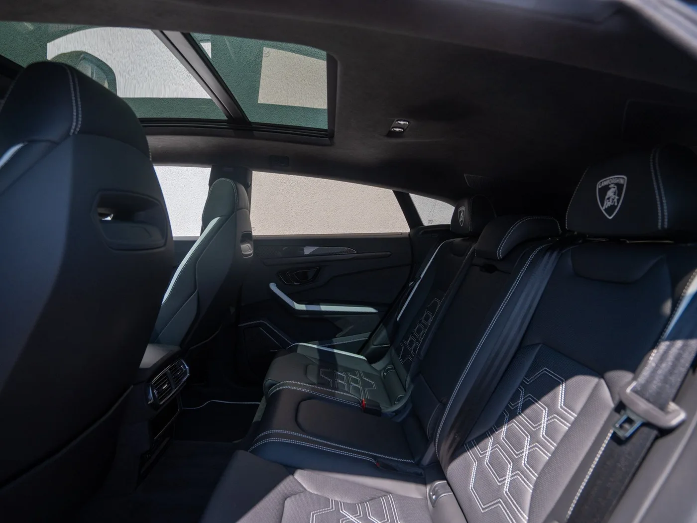 2026 Lamborghini Urus SE angeboten von einem Fachhändler in Singen, Deutschland, Foto 23 von 25