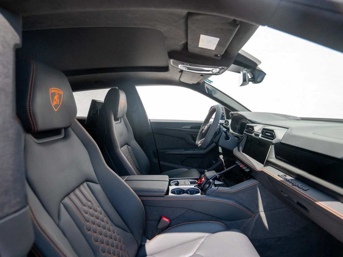 2026 Lamborghini Urus SE angeboten von einem Fachhändler in Singen, Deutschland, Foto 9 von 25