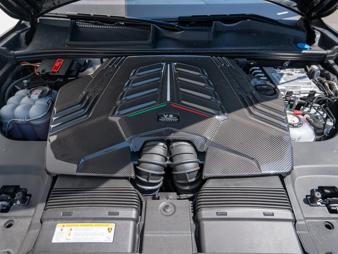 2026 Lamborghini Urus SE angeboten von einem Fachhändler in Singen, Deutschland, Foto 18 von 25