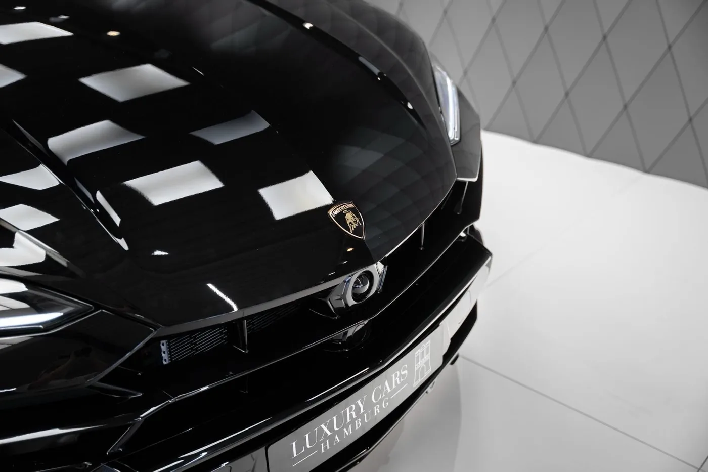 2026 Lamborghini Urus SE angeboten von einem Supersportwagenhändler in Schenefeld, Deutschland, Foto 8 von 12