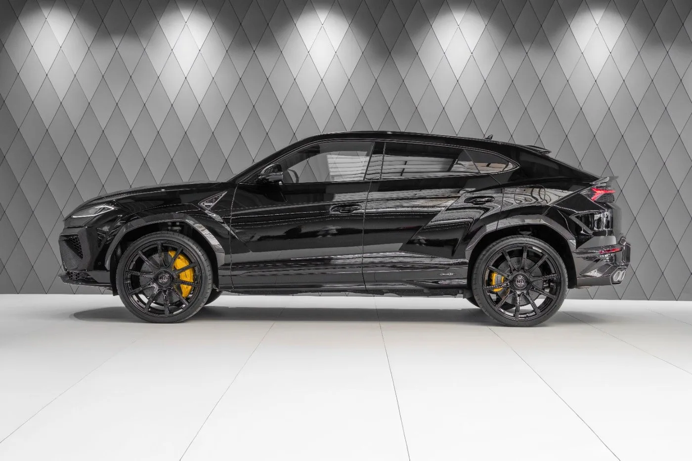 2026 Lamborghini Urus SE angeboten von einem Supersportwagenhändler in Schenefeld, Deutschland, Foto 4 von 25