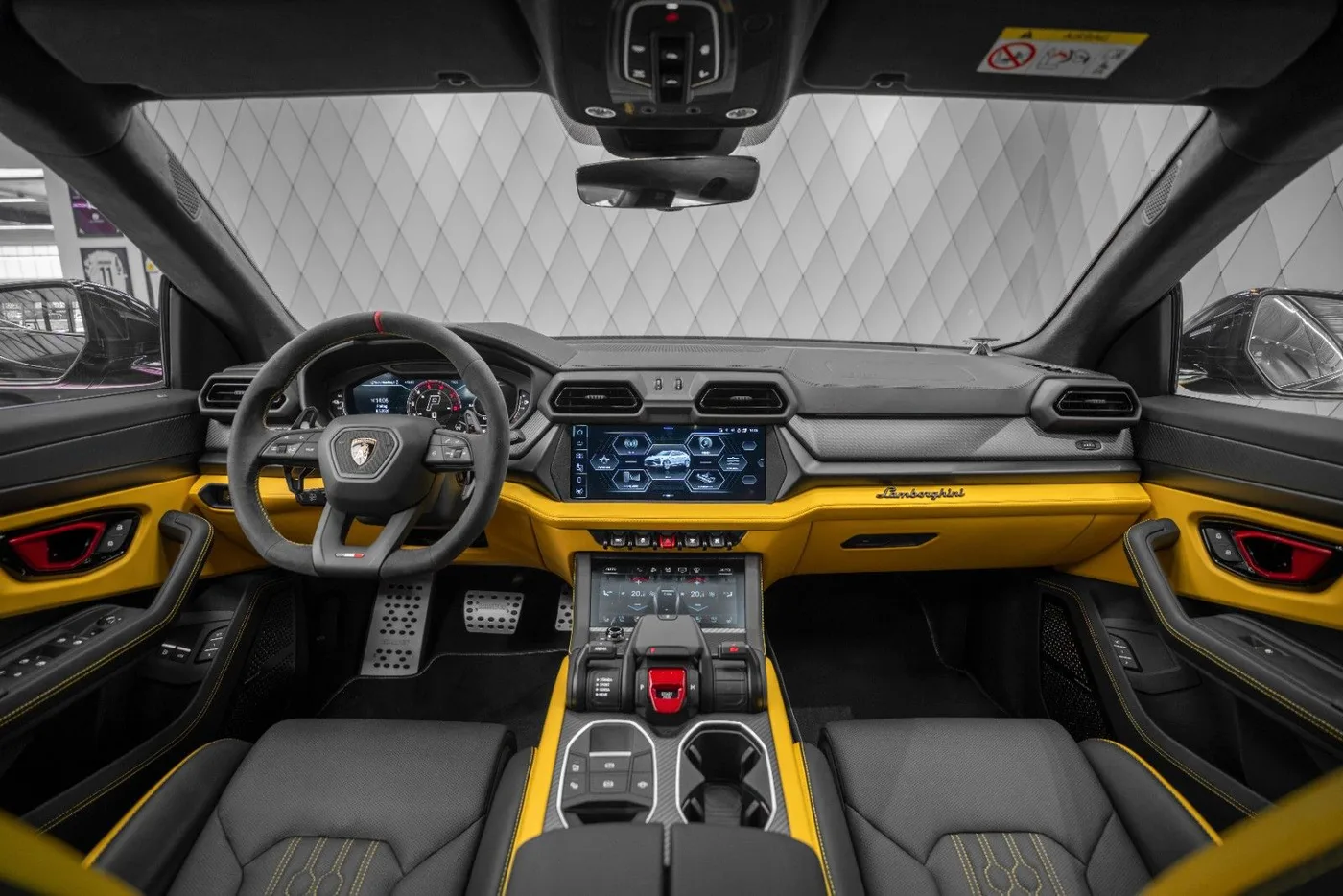 2026 Lamborghini Urus SE angeboten von einem Supersportwagenhändler in Schenefeld, Deutschland, Foto 17 von 25