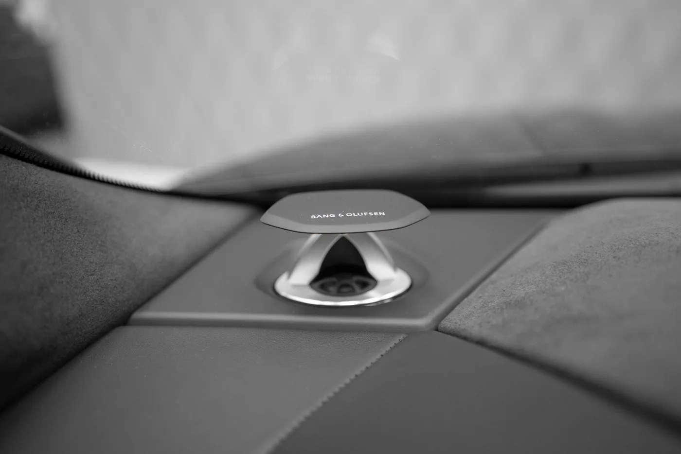 2026 Lamborghini Urus SE angeboten von einem Supersportwagenhändler in Schenefeld, Deutschland, Foto 24 von 25