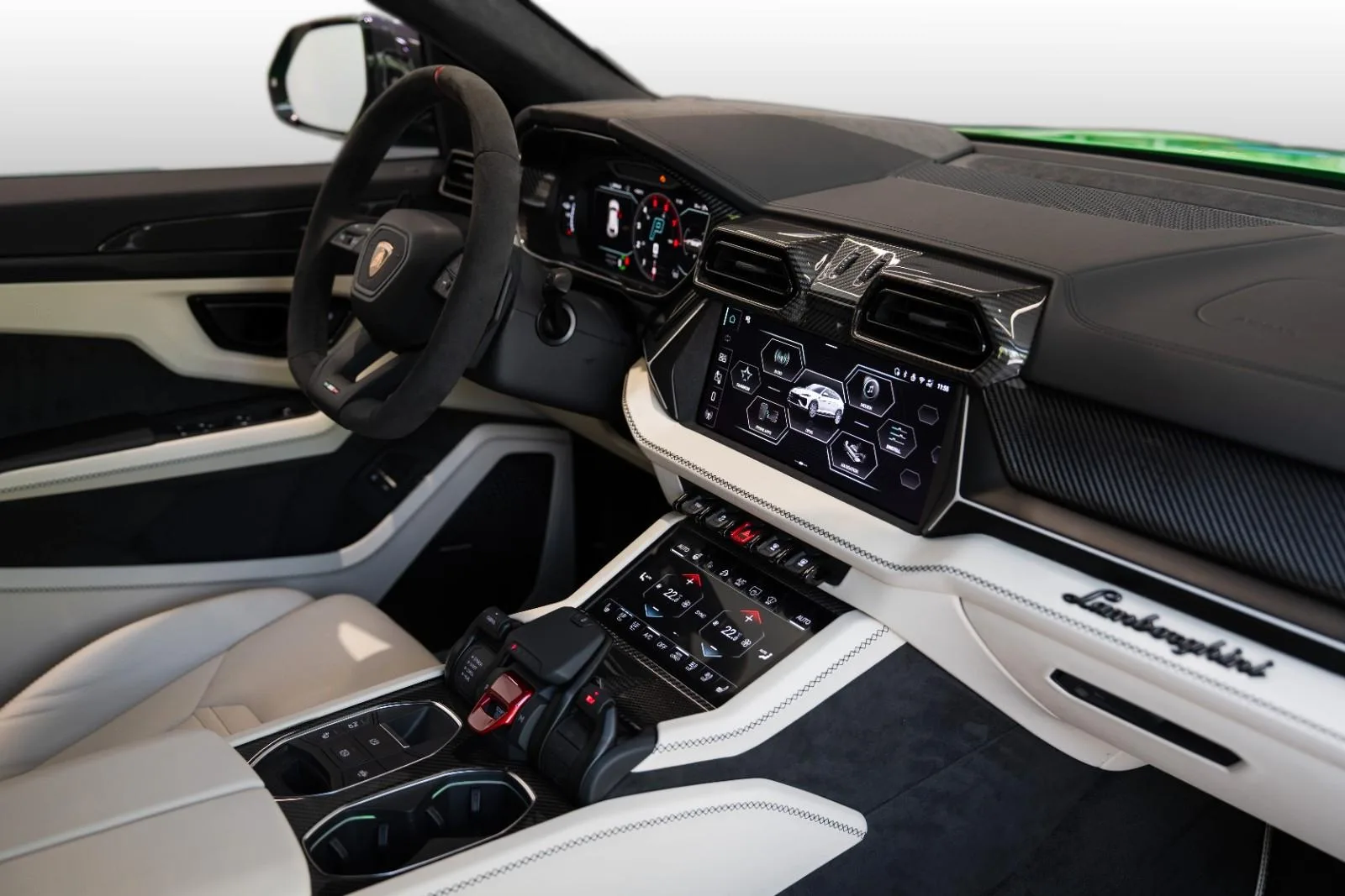 2026 Lamborghini Urus SE, 12/20