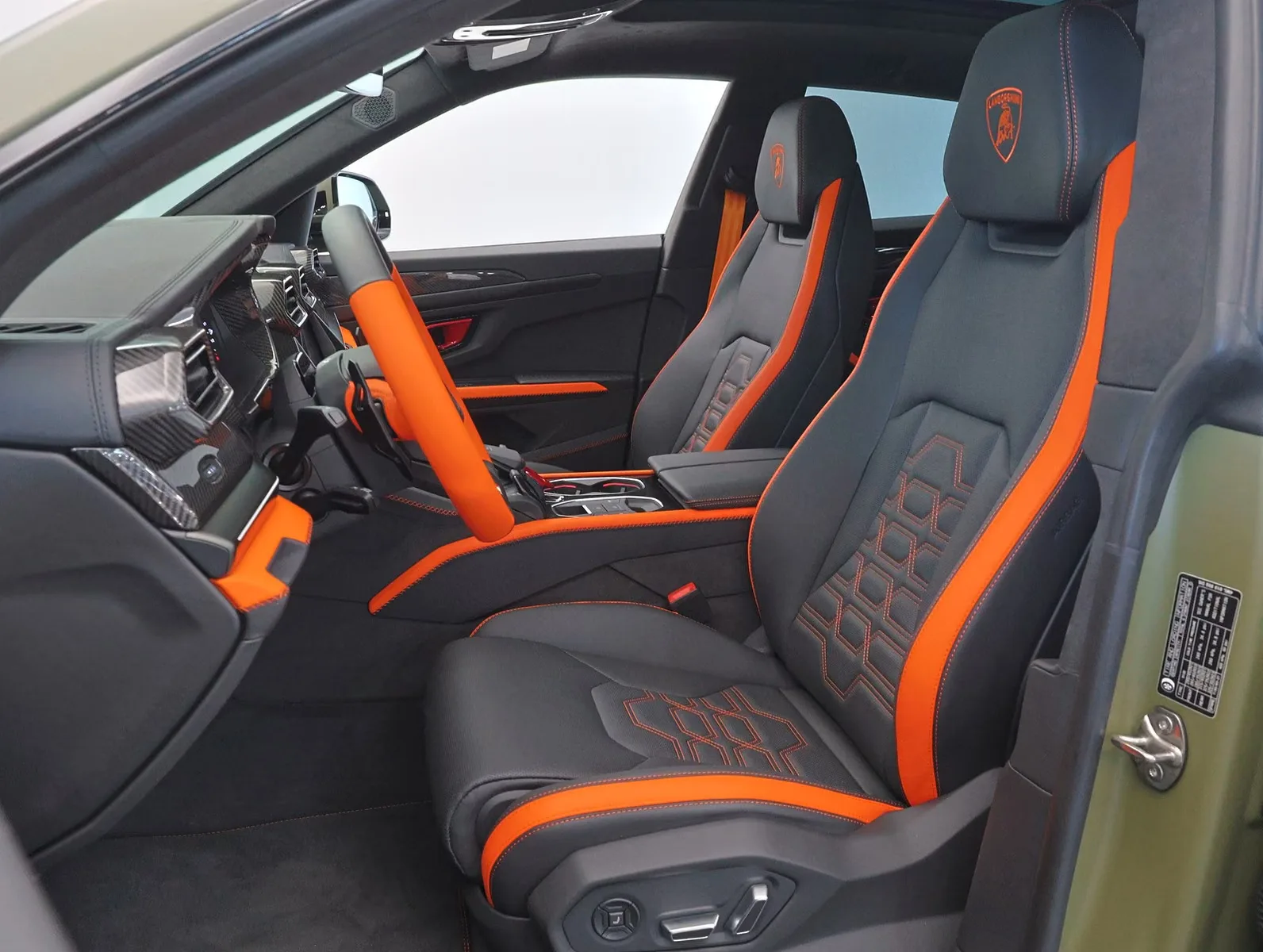 2026 Lamborghini Urus SE, 7/25
