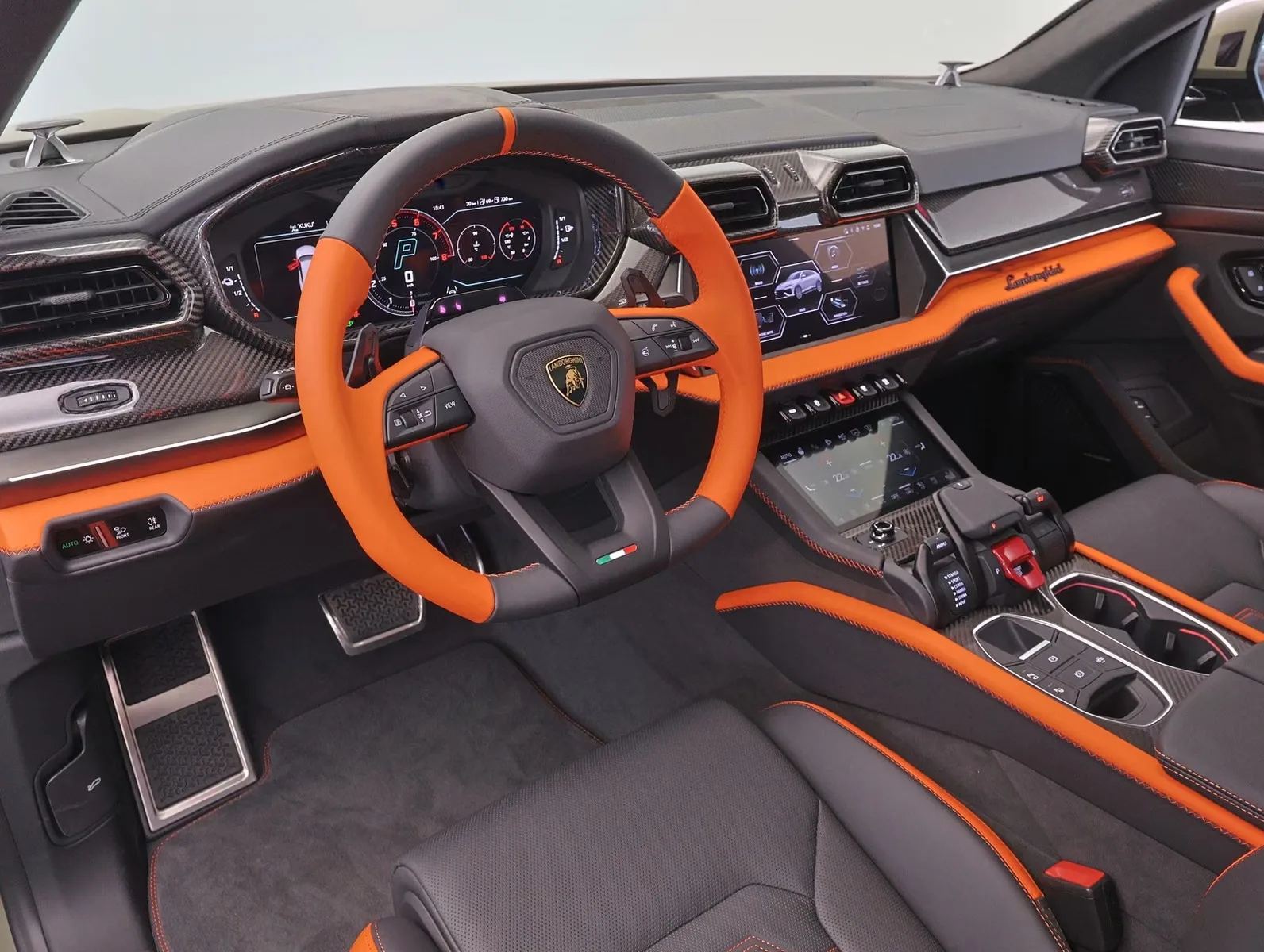 2026 Lamborghini Urus SE, 8/25