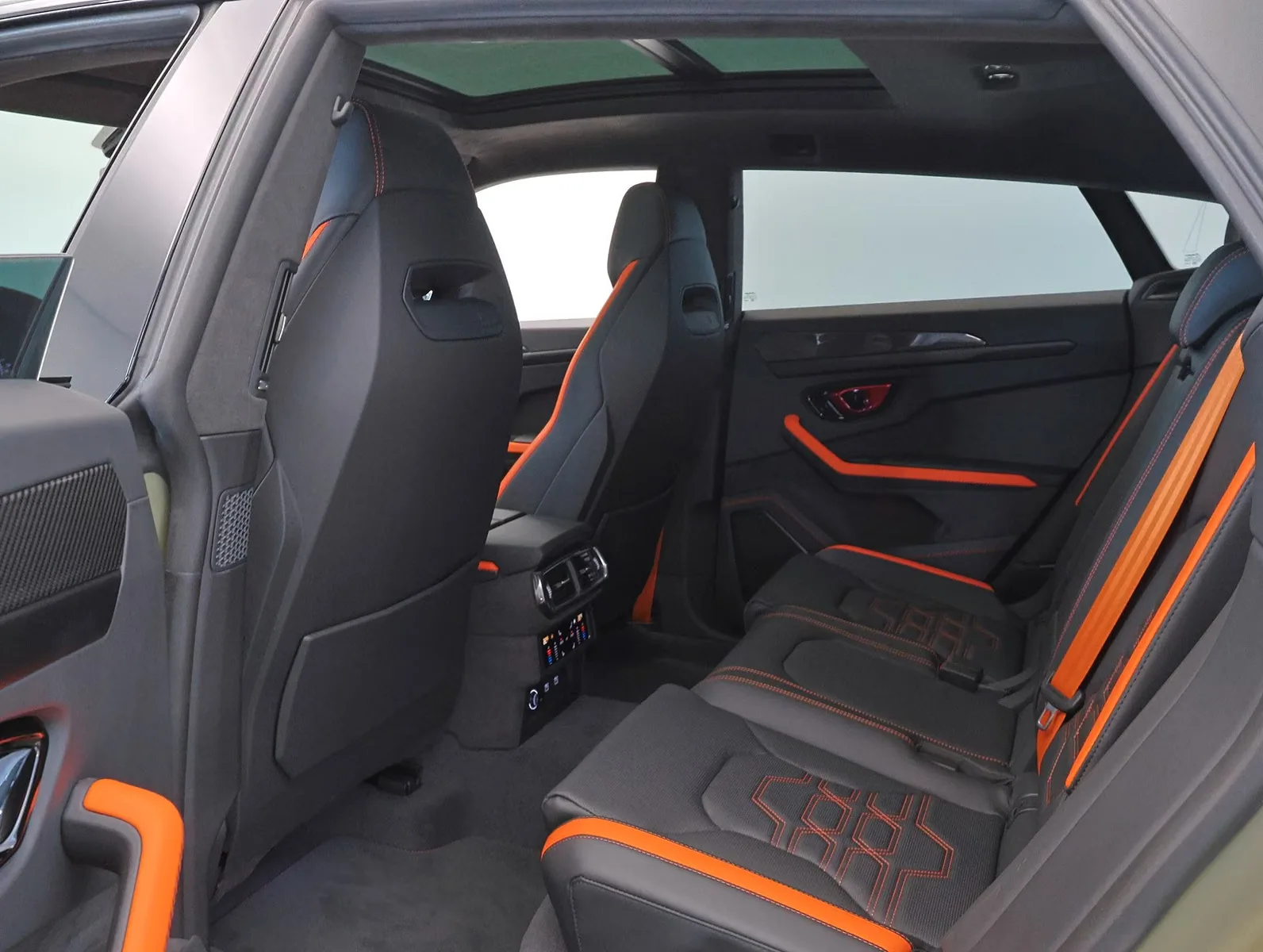 2026 Lamborghini Urus SE, 10/25