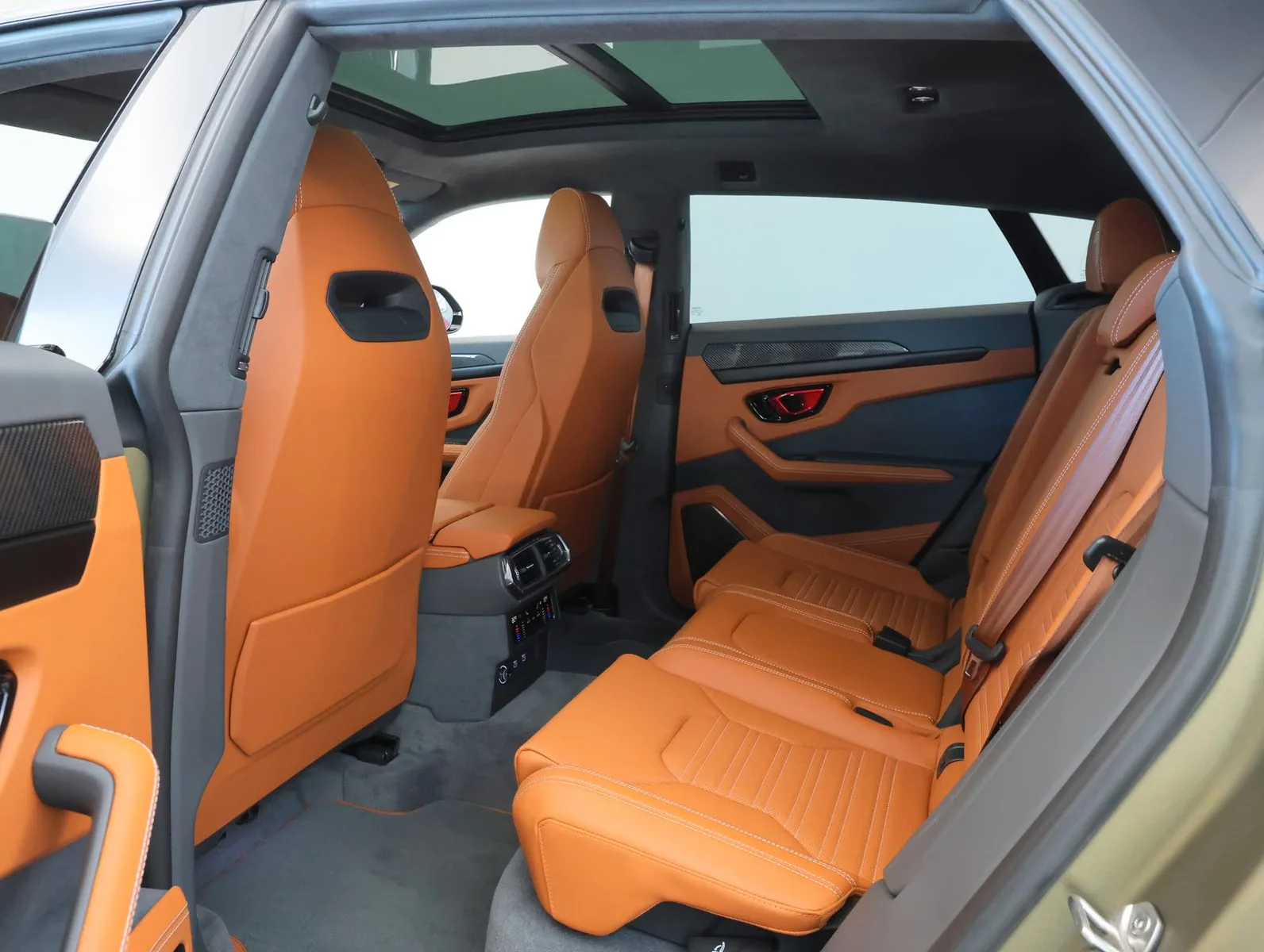 2026 Lamborghini Urus SE, 10/25