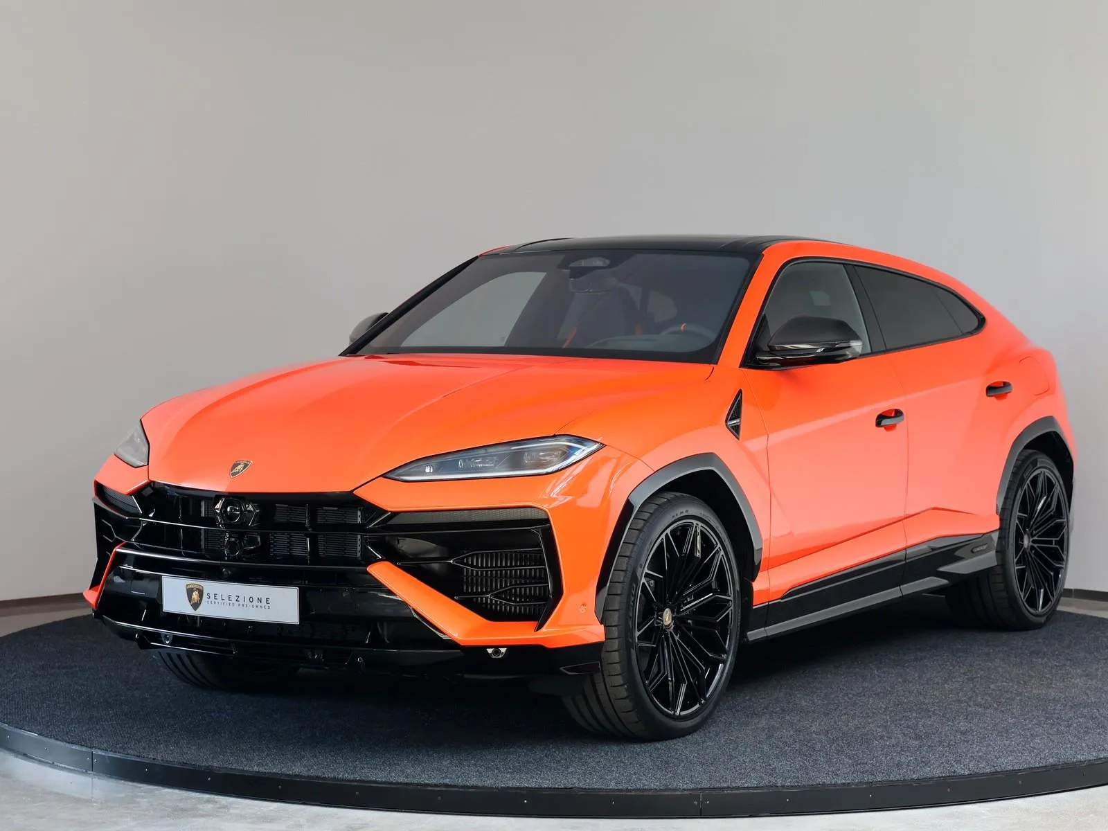 2026 Lamborghini Urus SE angeboten von einem Fachhändler in Tallinn, Estland, Hauptfoto