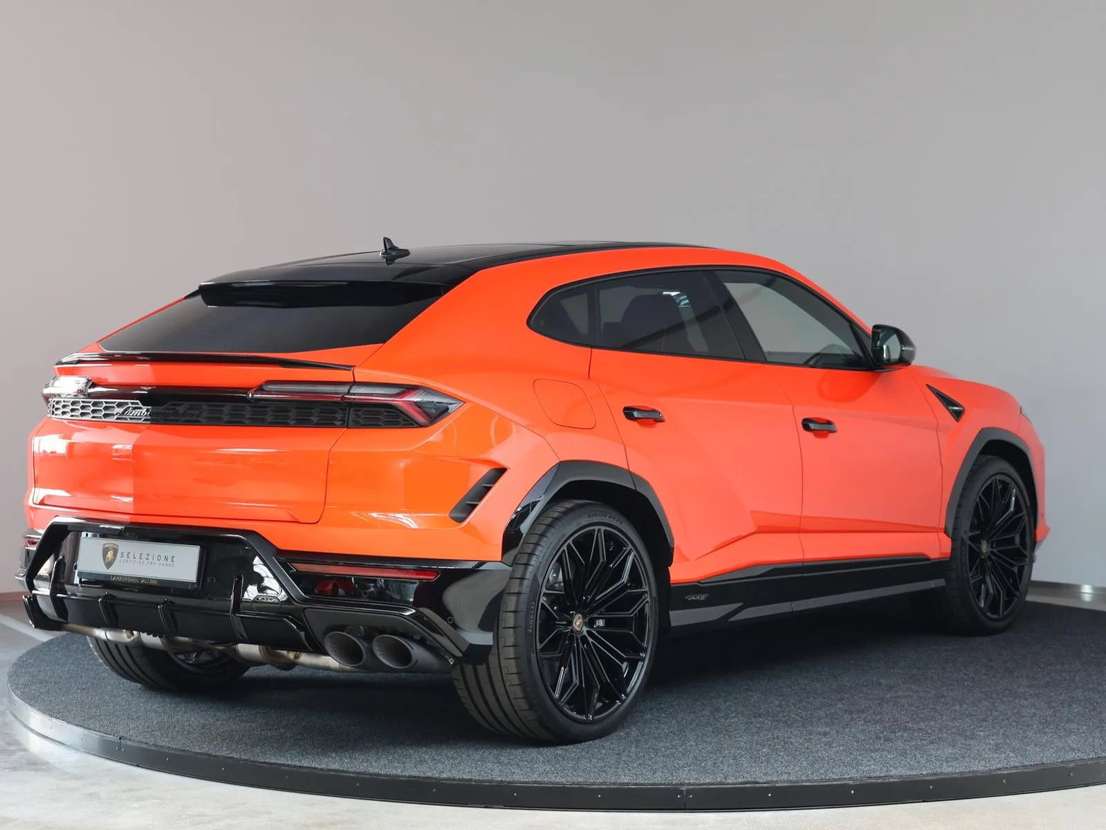 2026 Lamborghini Urus SE, 2/23