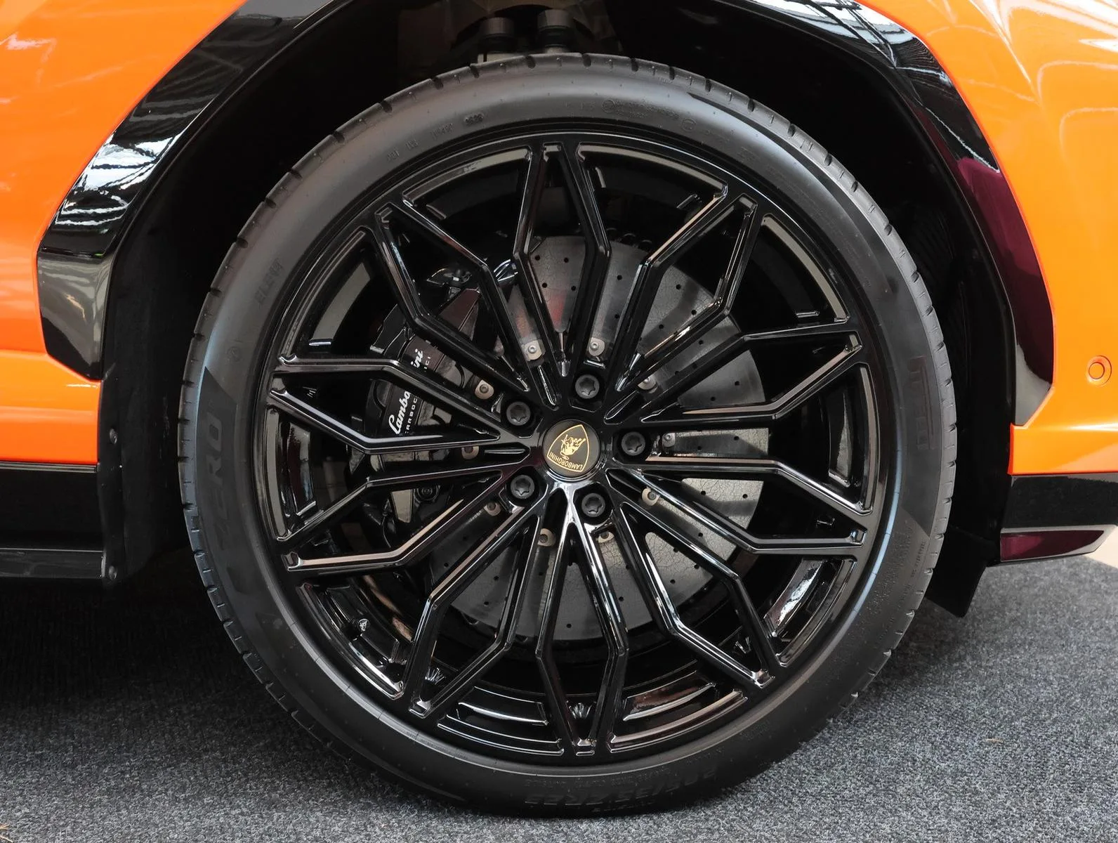 2026 Lamborghini Urus SE, 18/23