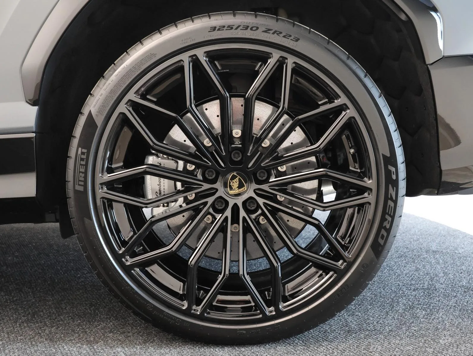 2026 Lamborghini Urus SE, 17/23