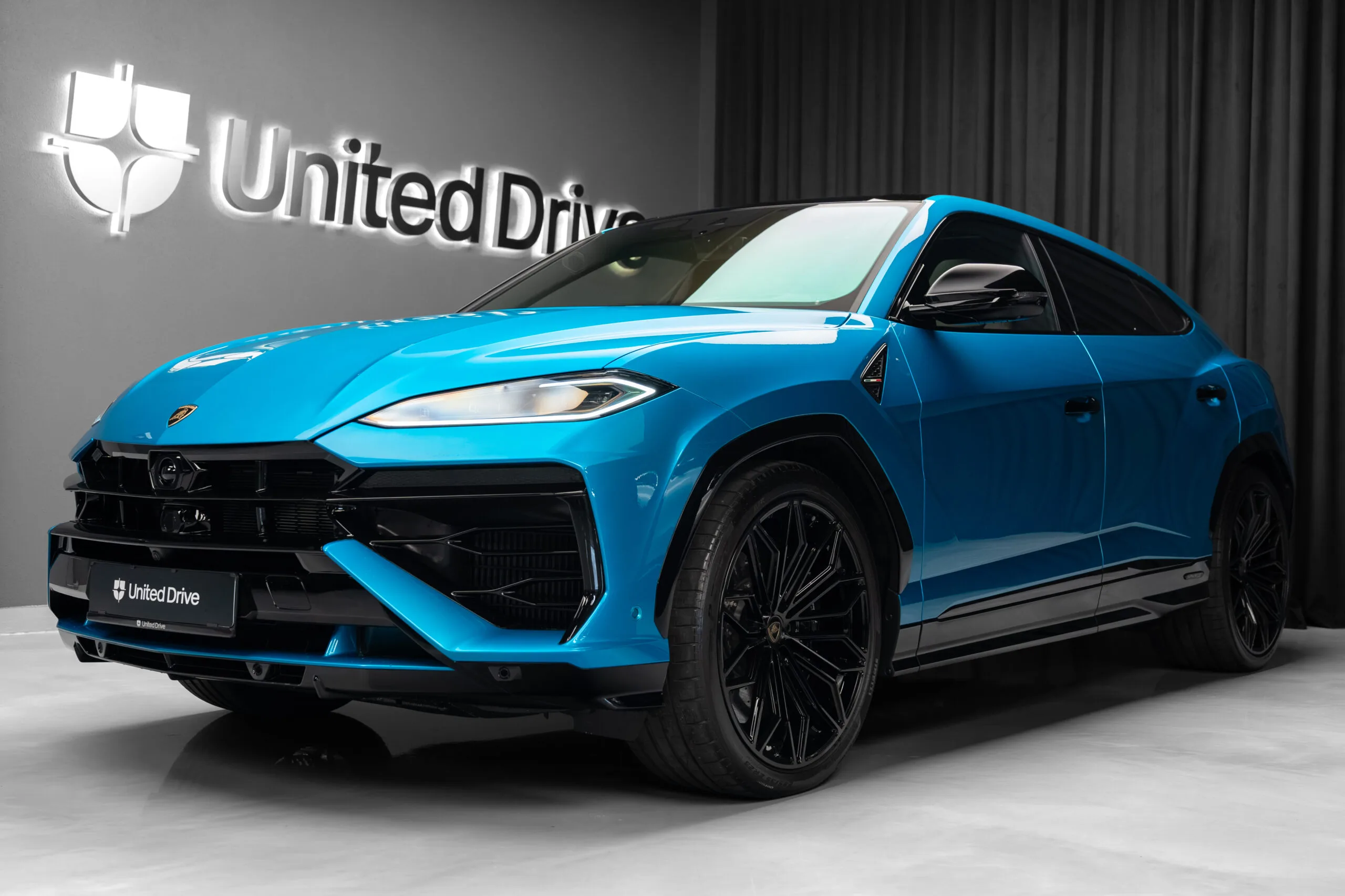 2026 Lamborghini Urus SE angeboten von einem Fachhändler in Voluntari, Rumänien, Hauptfoto