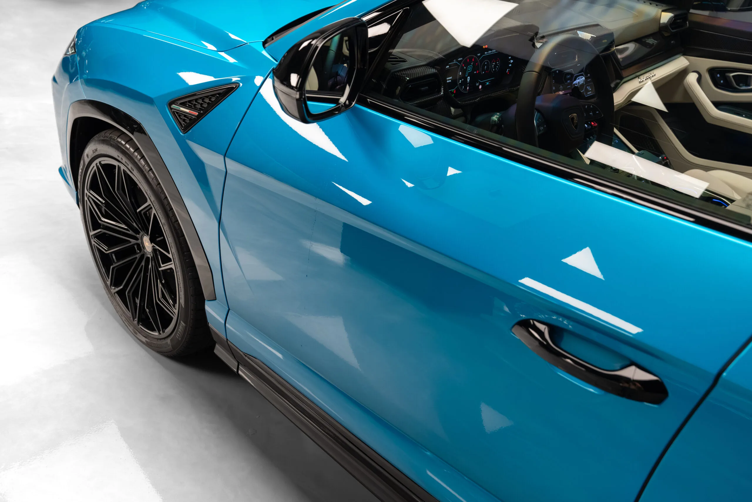 2026 Lamborghini Urus SE, 7/30