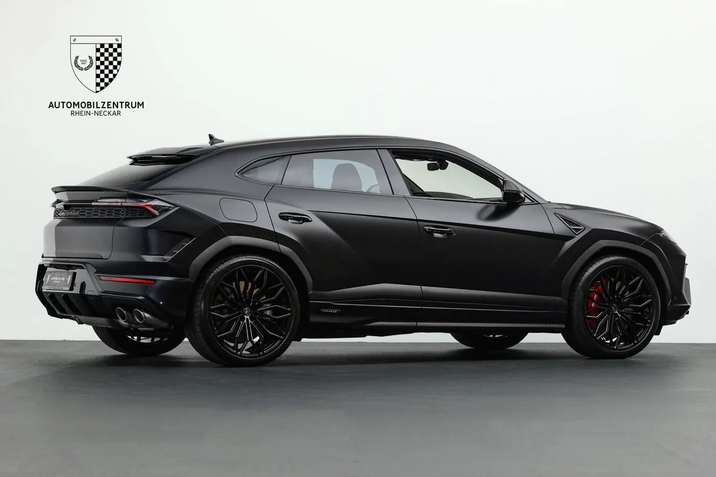2026 Lamborghini Urus SE proposée par un spécialiste de la supercar à Viernheim, Allemagne, photo 7 sur 25