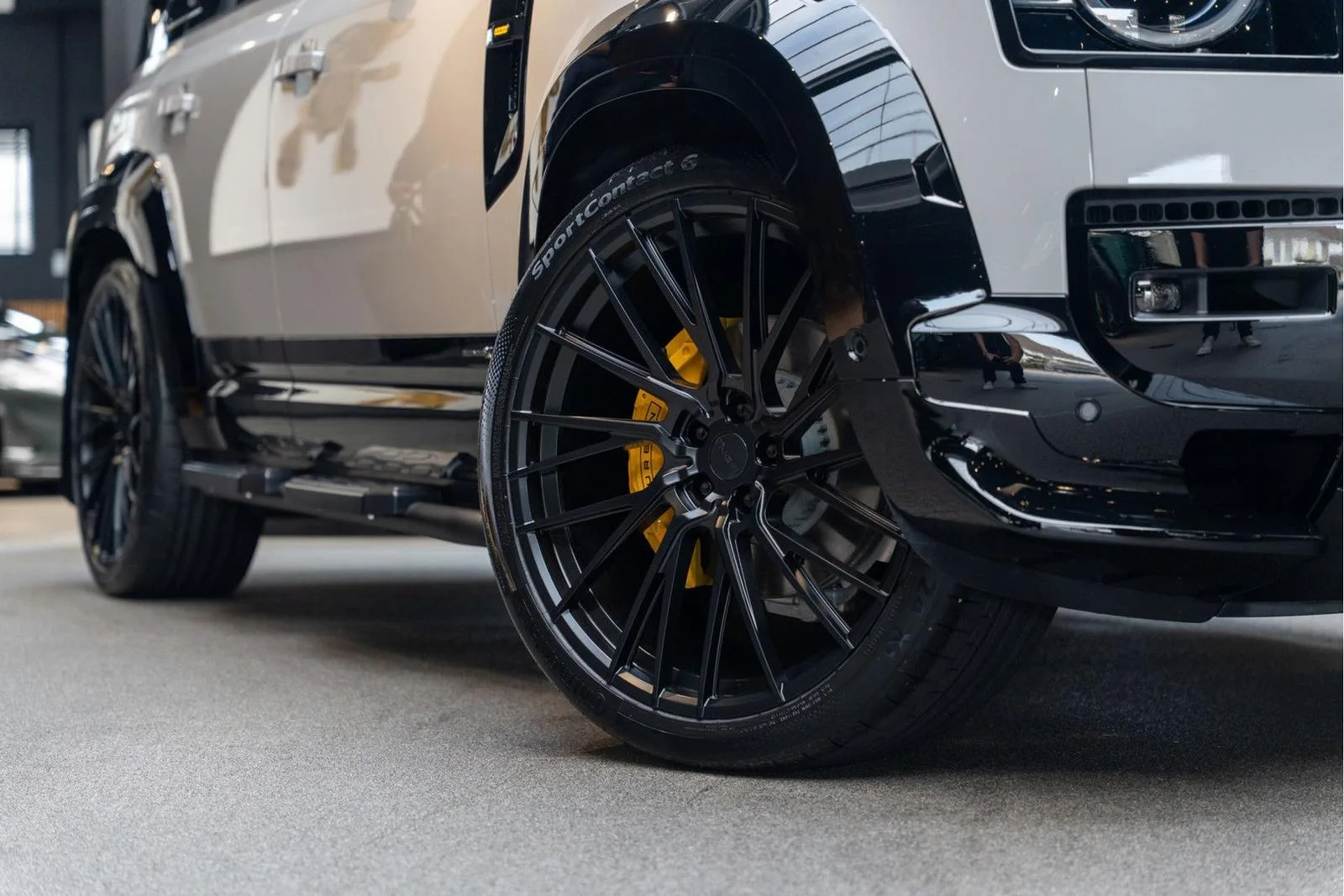2026 Land Rover Defender 110 X Urban Automotive, 13/30