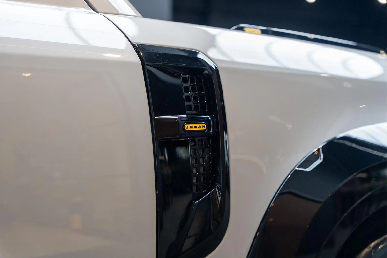 2026 Land Rover Defender 110 X Urban Automotive, 18/30