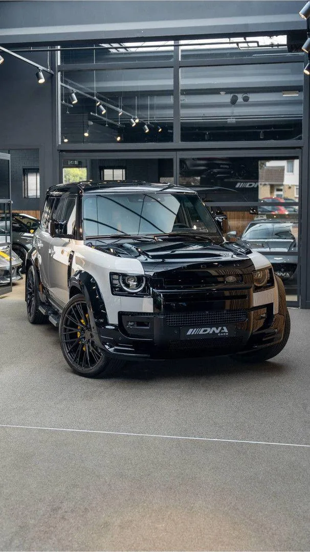 2026 Land Rover Defender 110 X Urban Automotive, 26/30