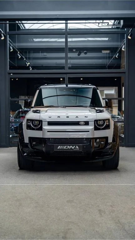 2026 Land Rover Defender 110 X-Dynamic SE Urban Automotive, 26/30