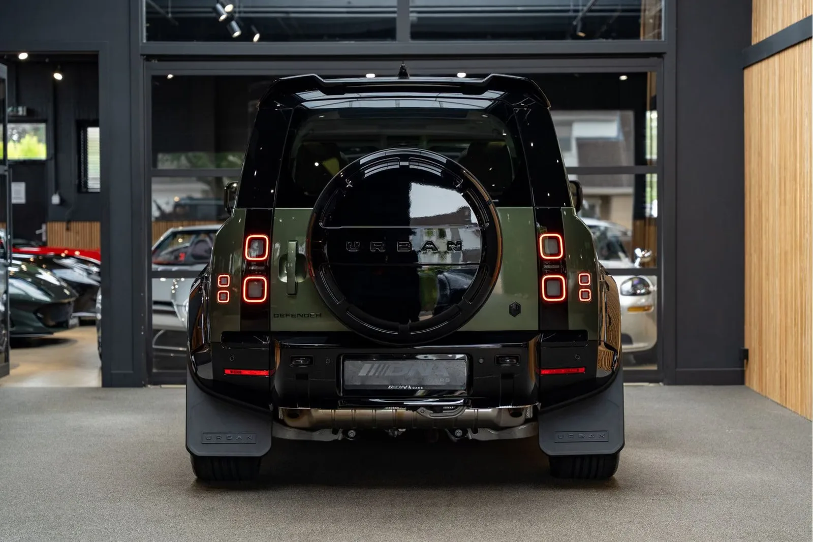 2026 Land Rover Defender 110 X-Dynamic HSE Urban Automotive Widetrack, 4/30