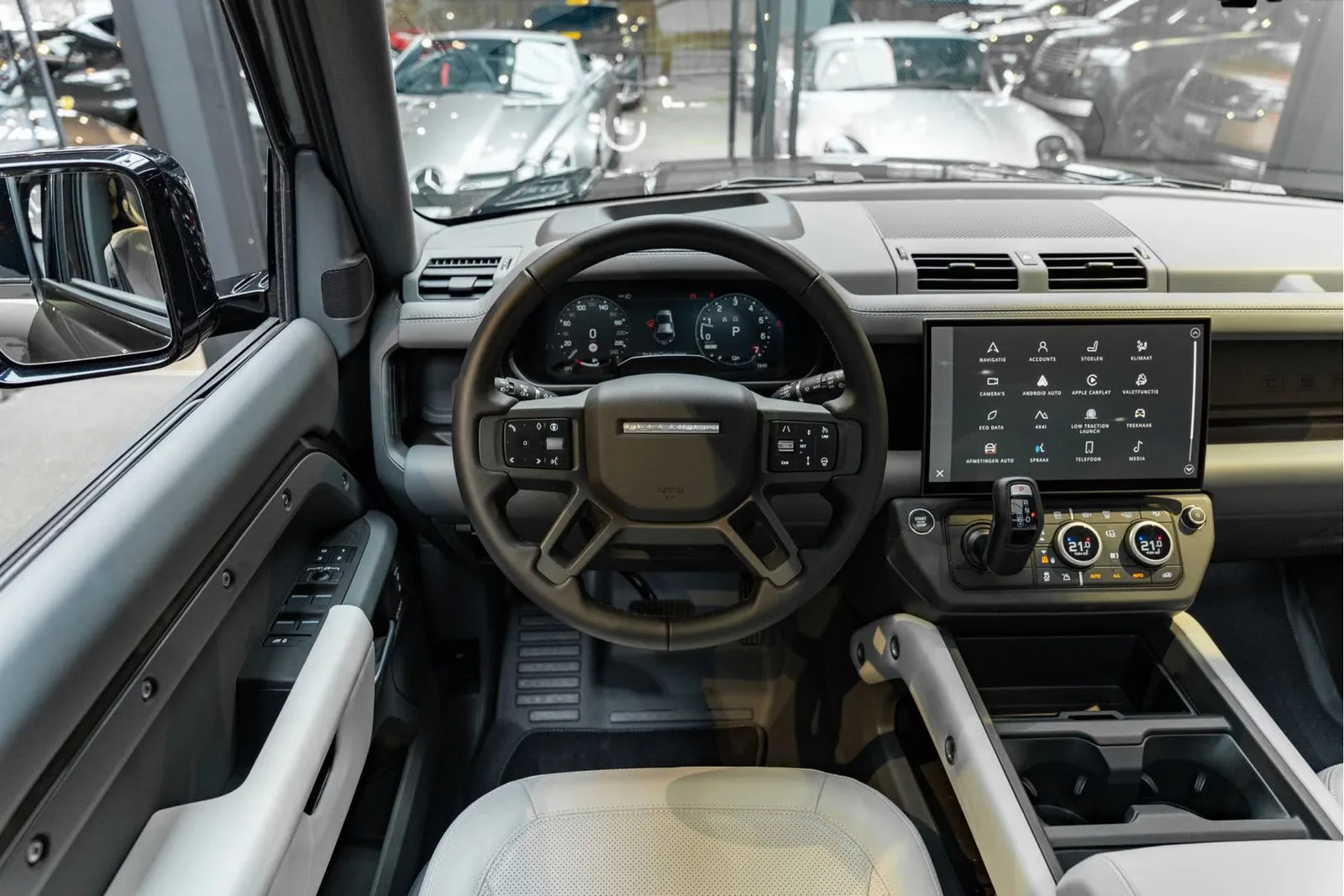 2026 Land Rover Defender 110 X-Dynamic HSE Urban Automotive Widetrack, 7/30