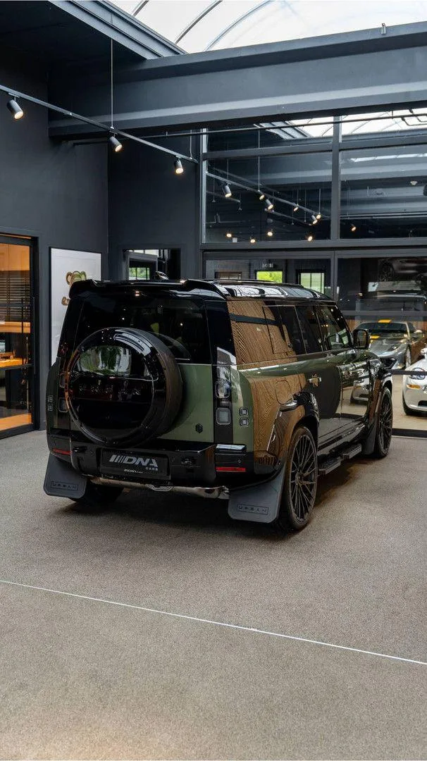 2026 Land Rover Defender 110 X-Dynamic HSE Urban Automotive Widetrack, 27/30