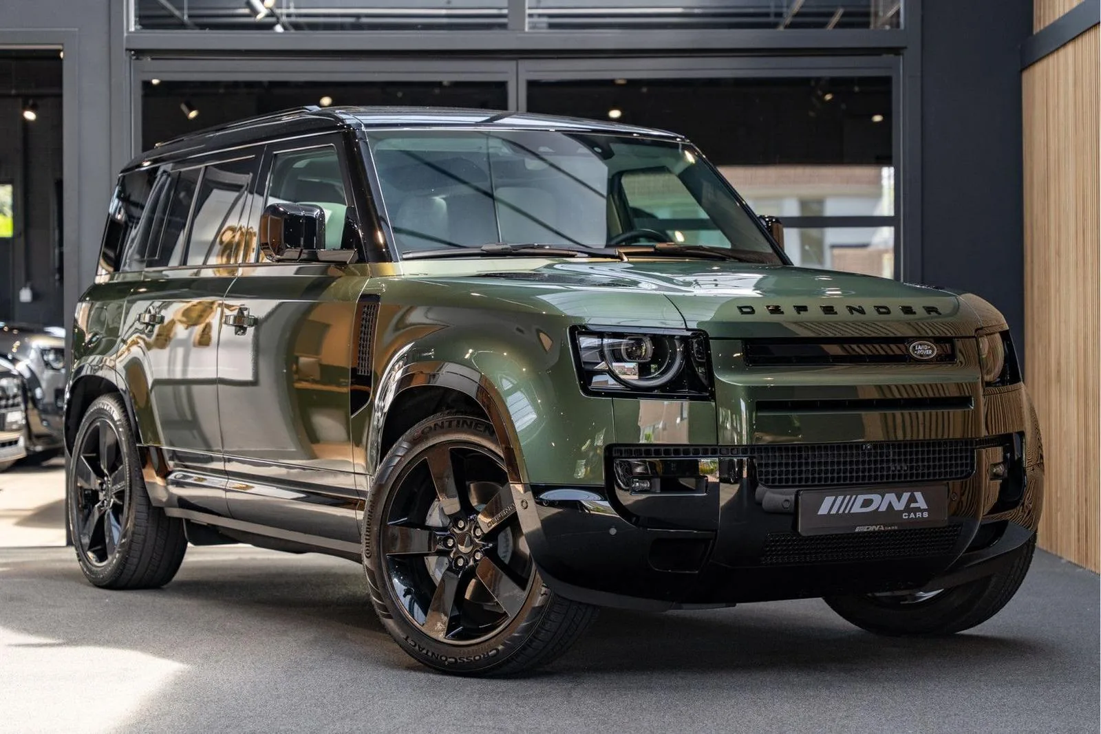 2026 Land Rover Defender 110 X-Dynamic HSE offered by a specialist dealer in Naarden, Netherlands, main photo