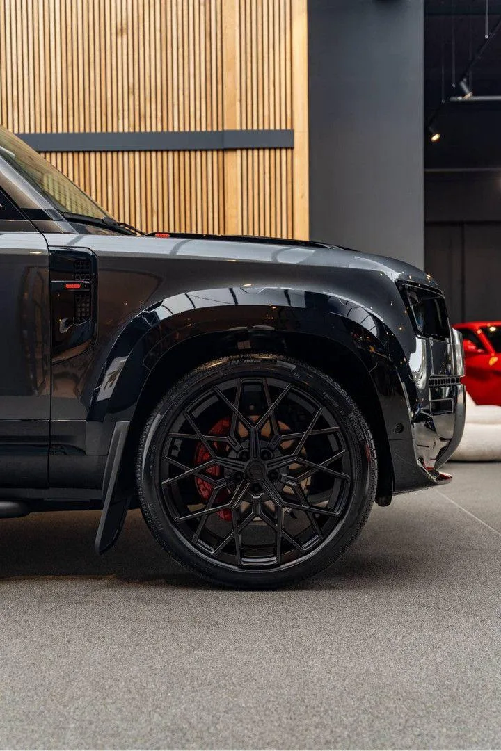 2026 Land Rover Defender 110 X-Dynamic SE Urban Automotive, 30/30