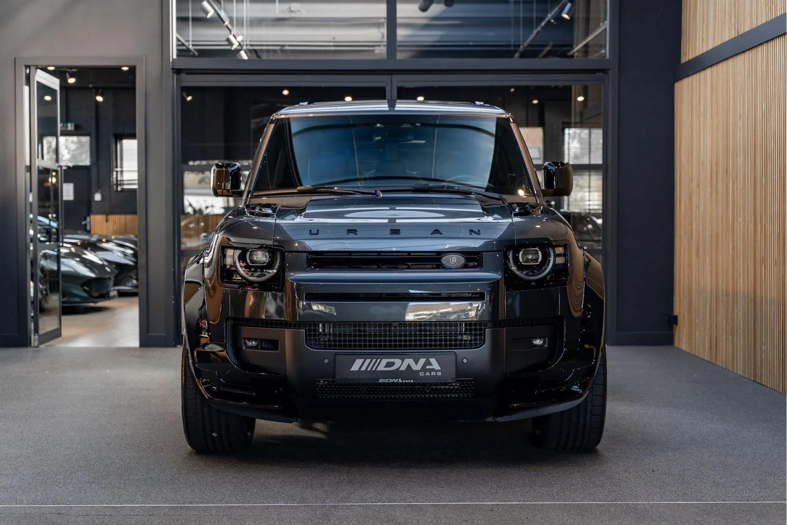 2026 Land Rover Defender 110 X-Dynamic HSE Urban Automotive, 2/30
