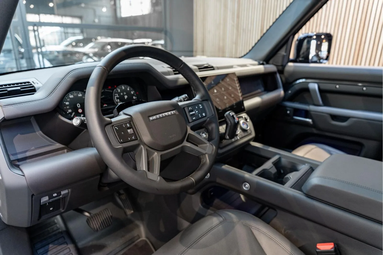 2026 Land Rover Defender 110 X-Dynamic HSE Urban Automotive, 6/30