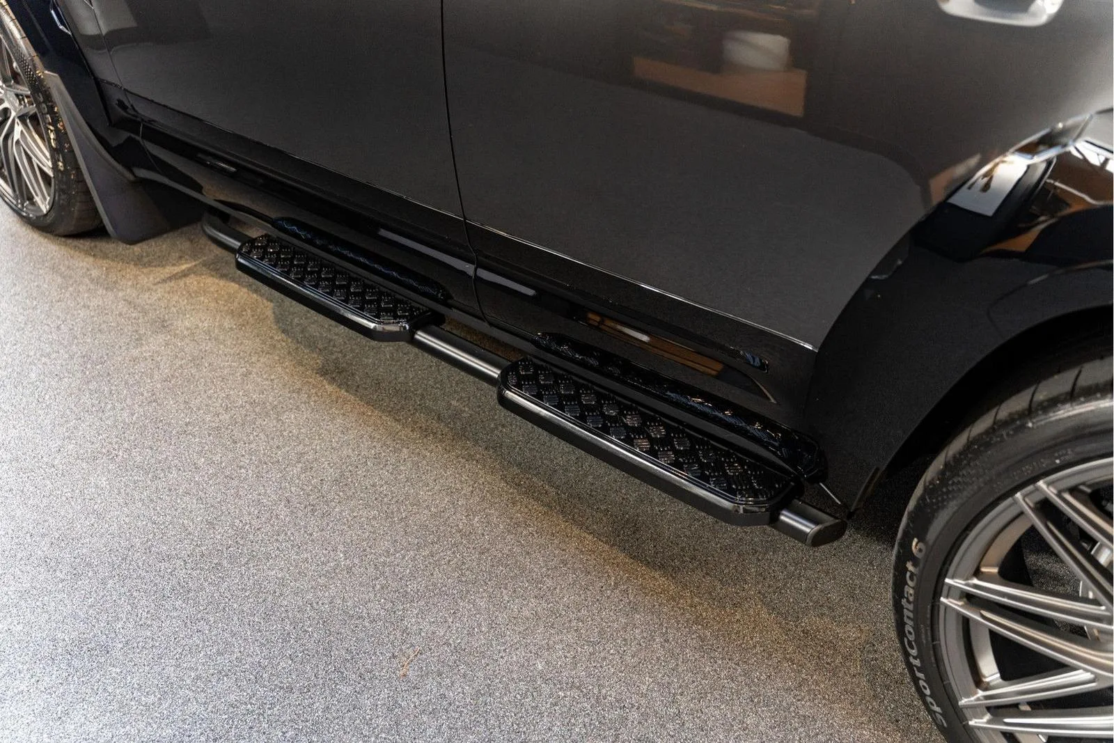 2026 Land Rover Defender 110 X-Dynamic HSE Urban Automotive, 19/30