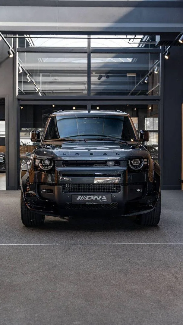 2026 Land Rover Defender 110 X-Dynamic HSE Urban Automotive, 26/30