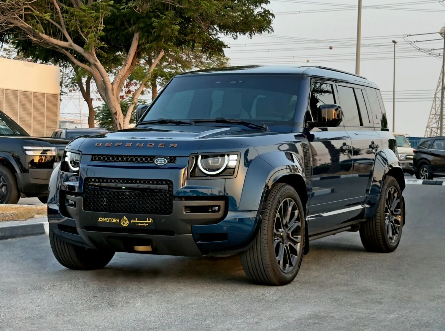 2026 Land Rover Defender 110 Octa P635 angeboten von einem Fachhändler in Dubai, Vereinigte Arabische Emirate, Hauptfoto