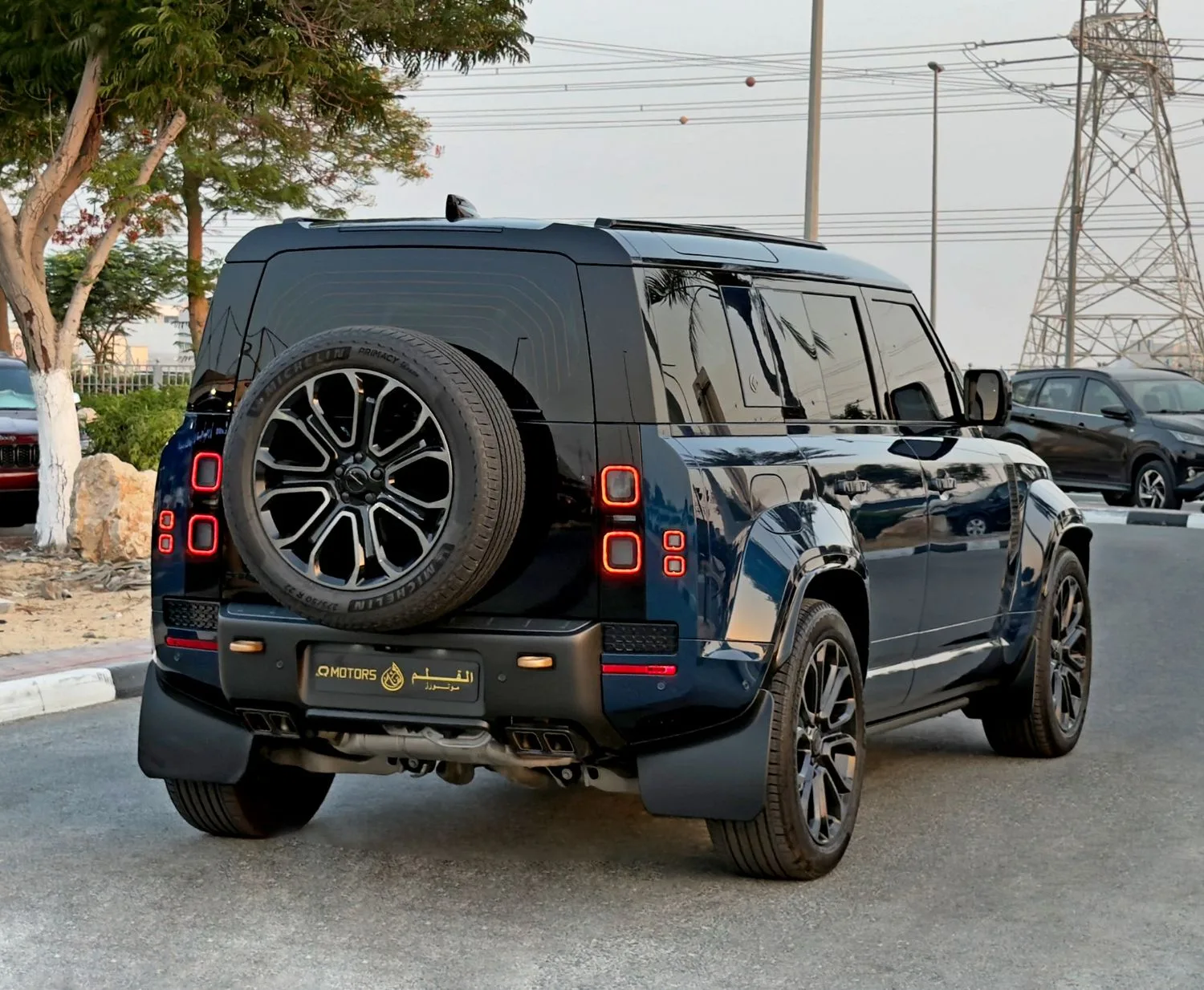 2026 Land Rover Defender 110 Octa P635 proposée par un concessionnaire spécialisé à Dubai, Émirats arabes unis, photo 7 sur 13