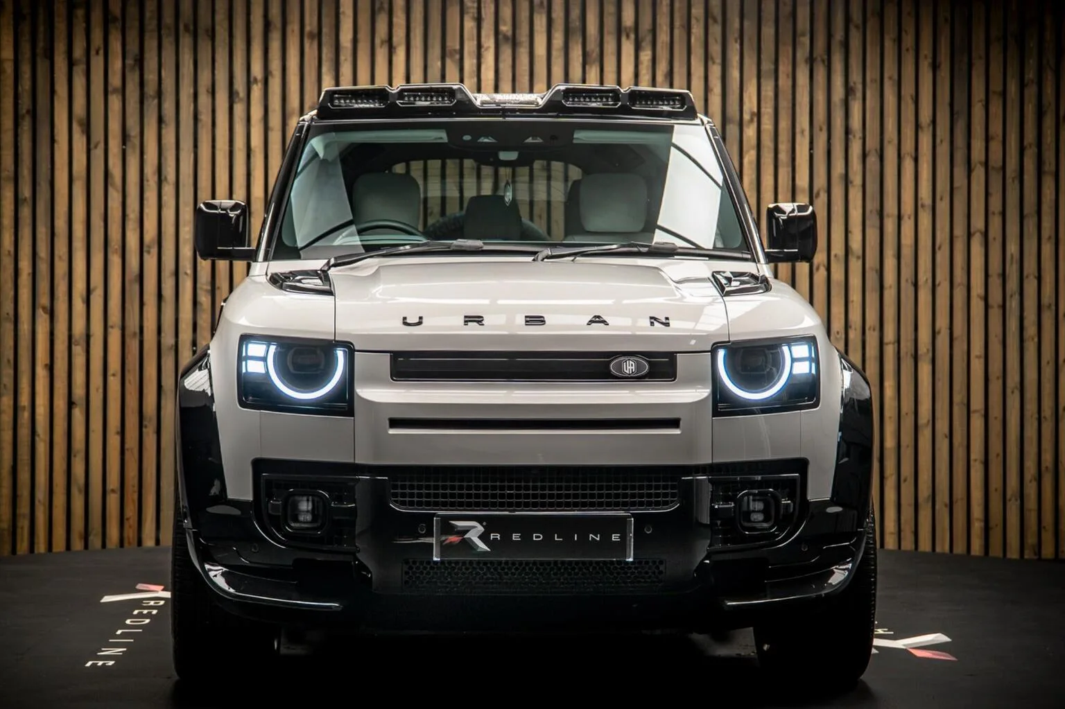 2026 Land Rover Defender 110 D250 X-Dynamic HSE Urban Automotive, 4/30