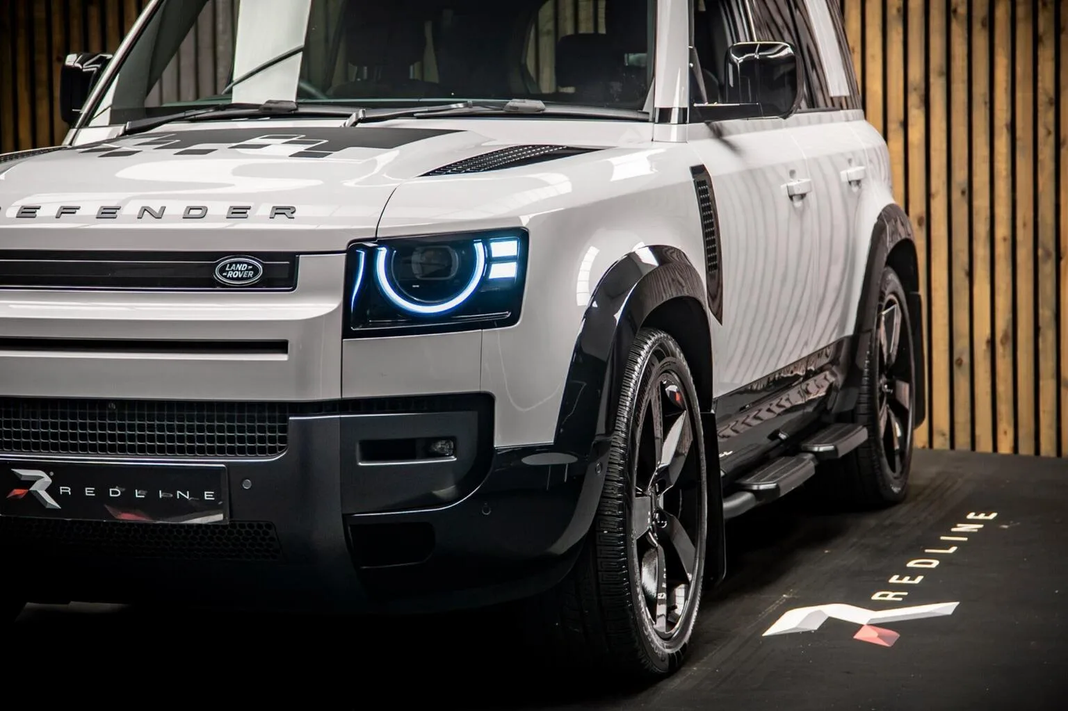 2026 Land Rover Defender 110 D350 X-Dynamic HSE, 12/30