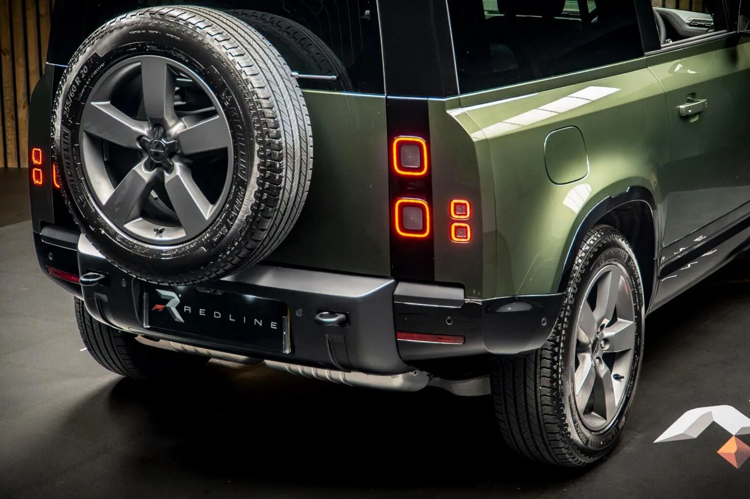 2026 Land Rover Defender 90 D250 X-Dynamic SE, 21/30