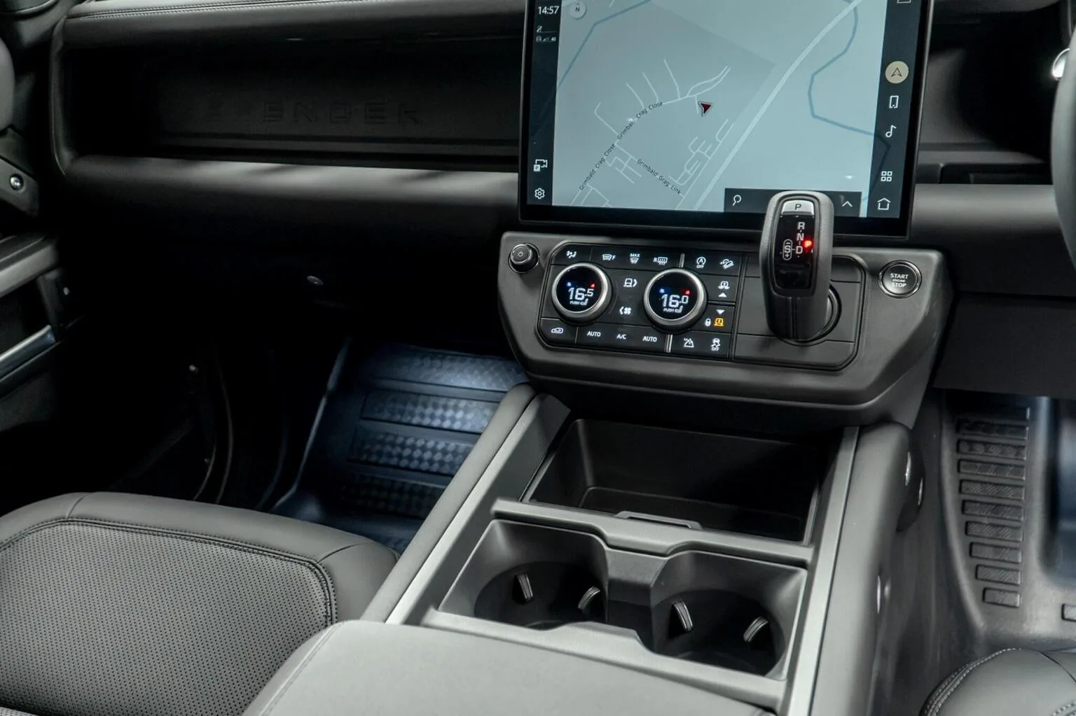 2026 Land Rover Defender 90 D250 X-Dynamic SE, 24/30